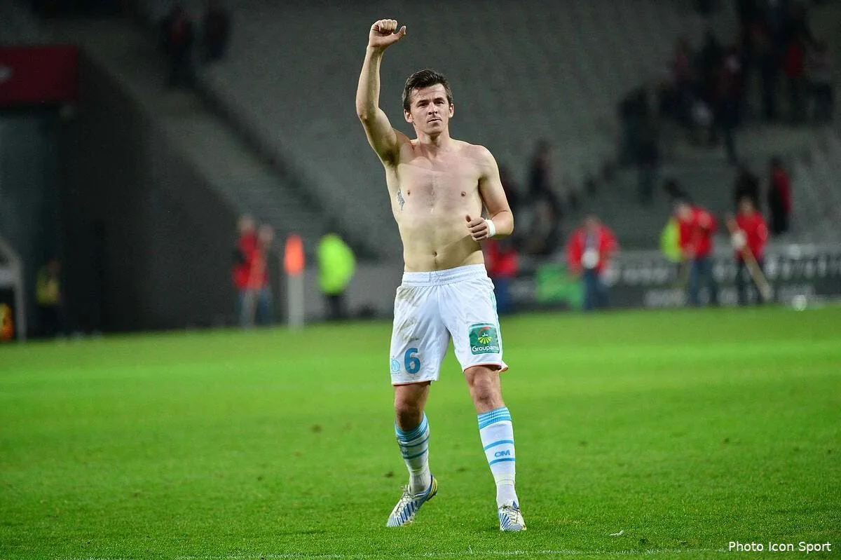 joey barton regle deja son compte au bebe royal iconsport win 140413 05 4861963