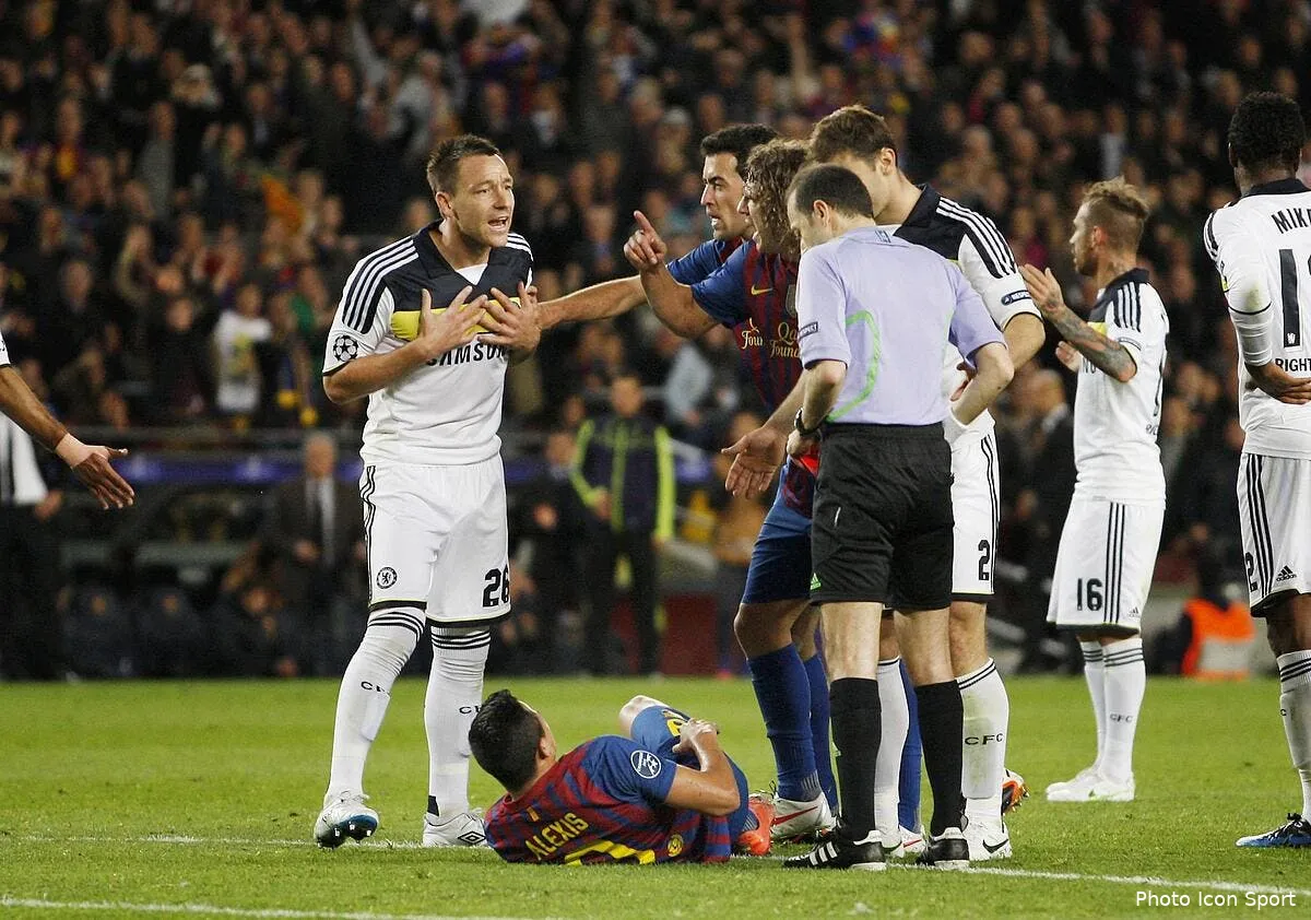 john terry est depite mais il ne conteste pas son expulsion iconsport bbb 240412 33 3534131