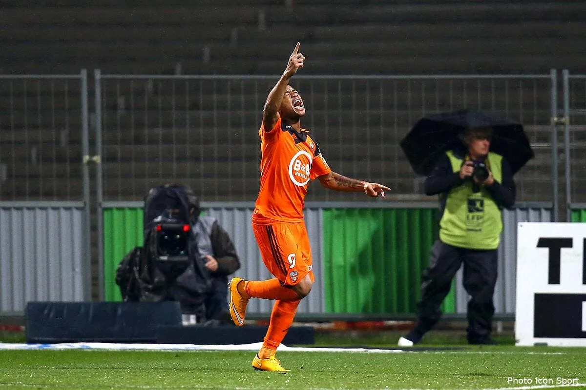 jordan ayew se defend avant lorient om iconsport blo 291114 05 3098183