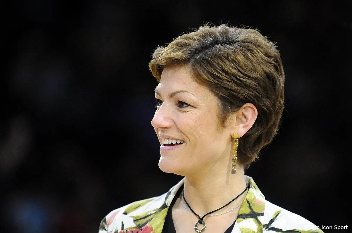 jouanno relance domenech a tapis iconsport noe 150511 91 1021193