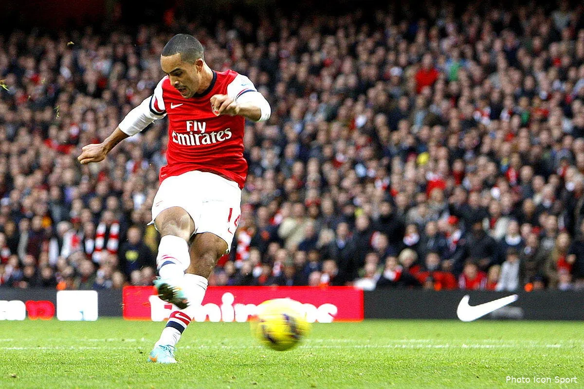 jouer avec giroud a arsenal walcott adore ca iconsport cam 161112 22 0143303