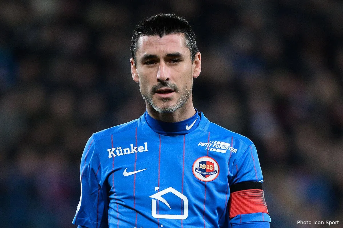 julien feret prolonge a caen jusqu en 2017 iconsport nlg 051215 17 75129443