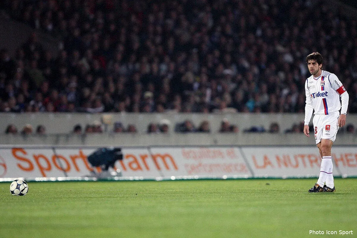 juninho meme loin de l ol c est monsieur coup franc iconsport rpr 190409 80 1424496