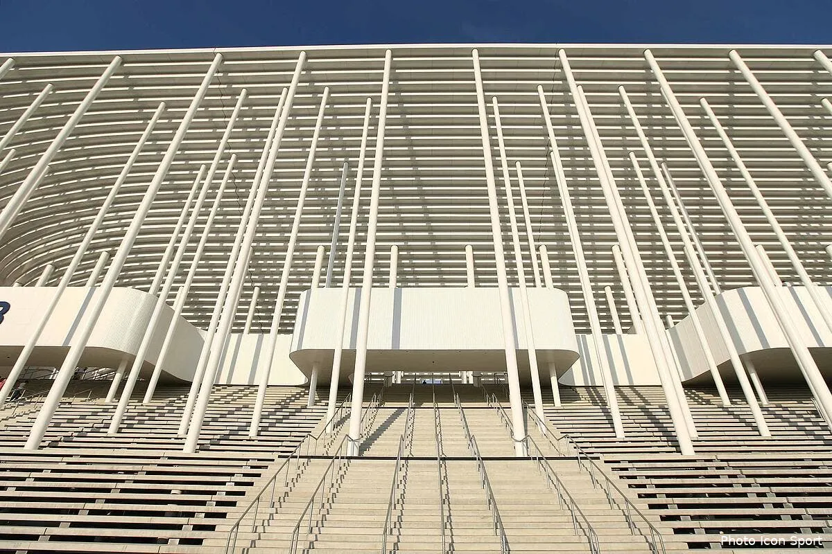 juppe envoie un gros tacle a bordeaux et son stade iconsport blo 050615 84 34127129