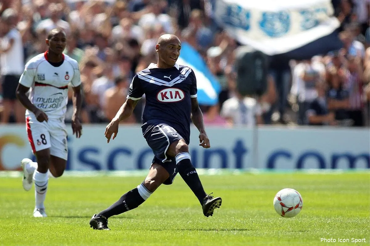 jussie a un secret invisible pour ne plus etre blesse avec bordeaux iconsport blo 020912 99 5339812