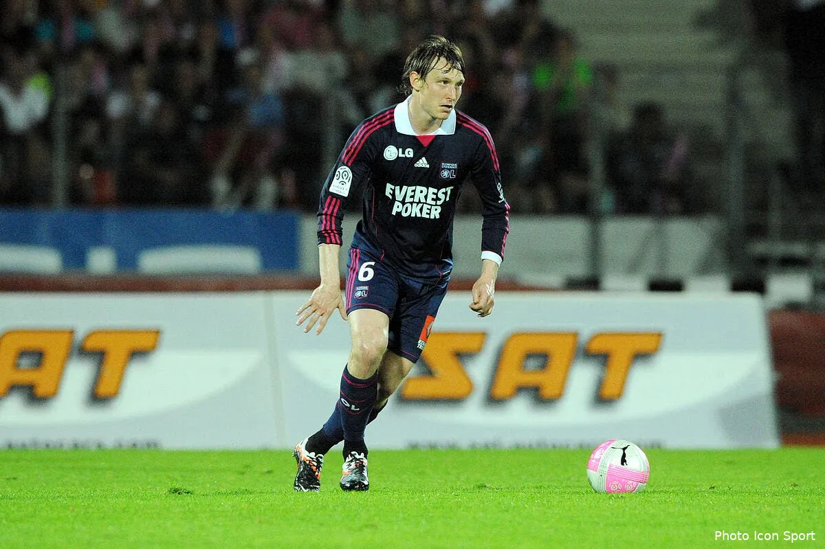 kallstrom tout proche de quitter l ol iconsport t 100512 091 66 136805