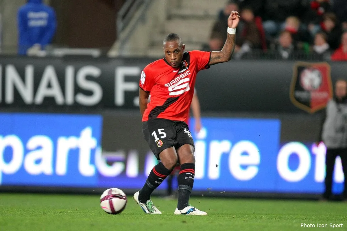 kana biyik prolonge au stade rennais iconsport vmi 061111 11 1827049