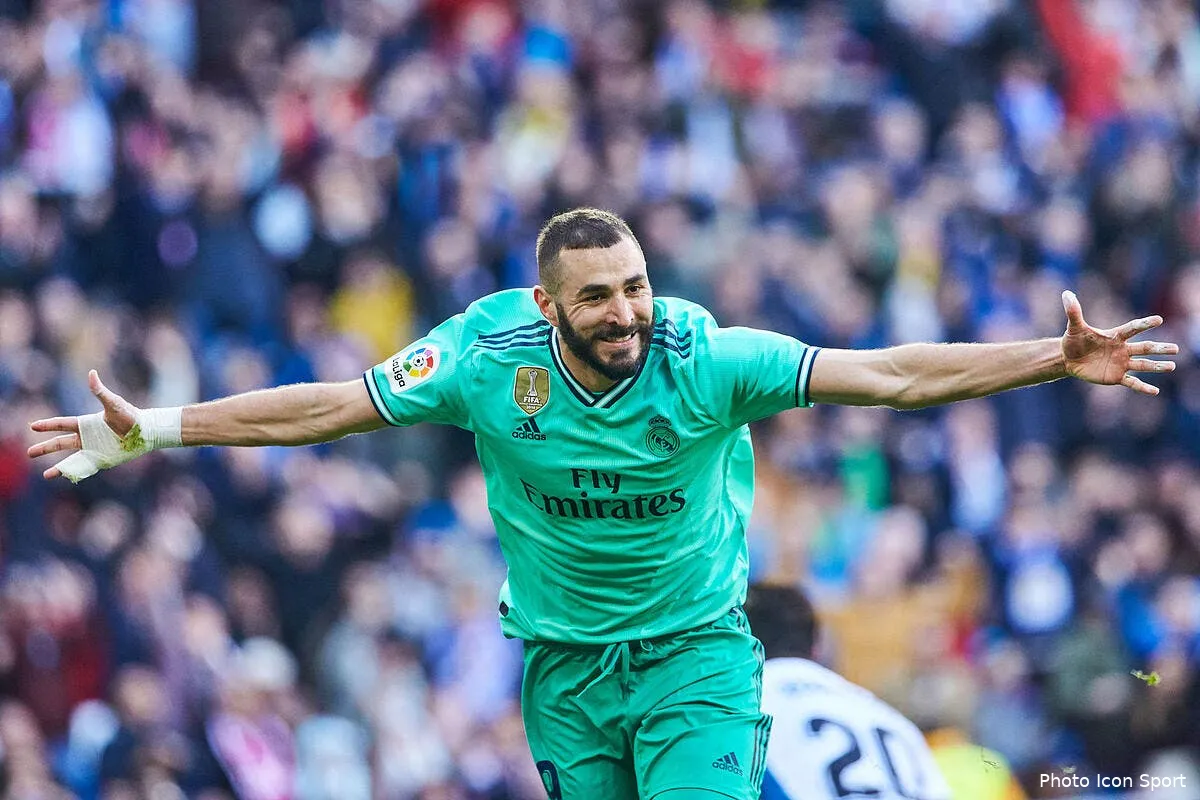 karim benzema recoit l hommage xxl de zidane icon am19220 044272081