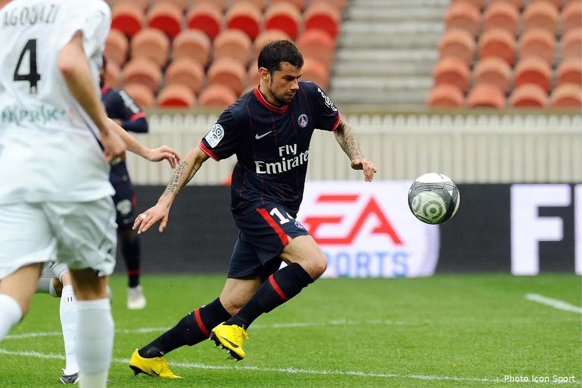 kezman revient en europe iconsport oap 280310 77 8424104