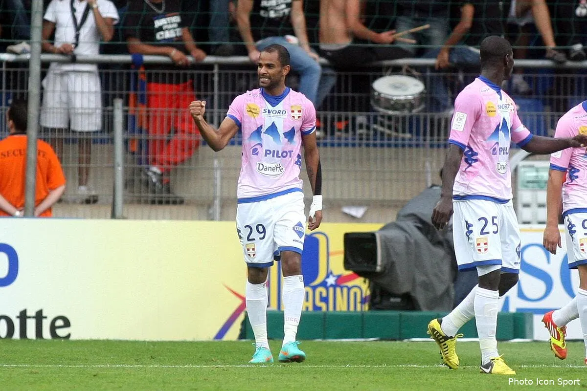 khlifa a l ol 5me c est trop iconsport guy 061012 05 3660649