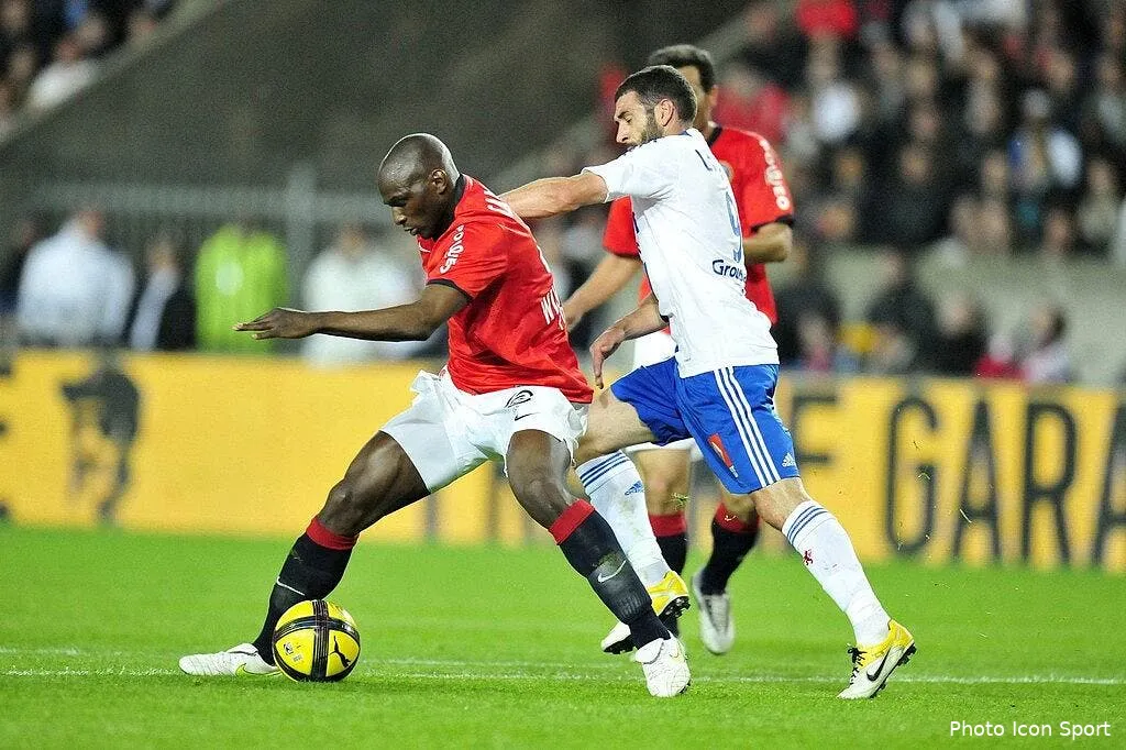 kombouare epate par la solidite du psg 70303 18178