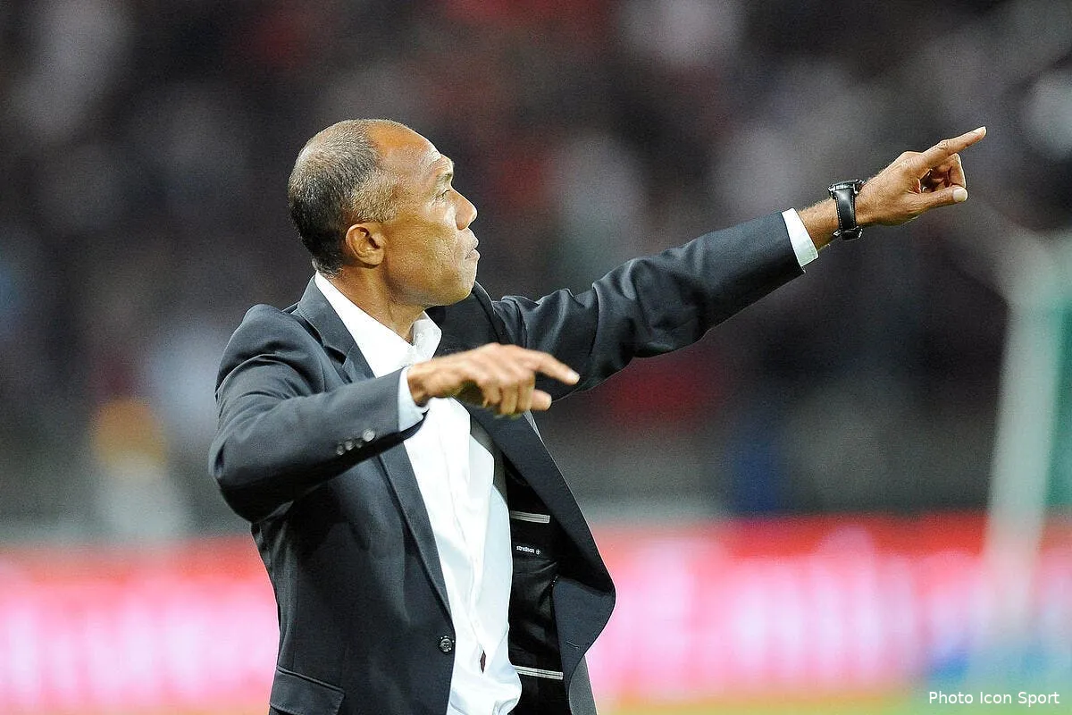 kombouare n en fait pas des tonnes apres psg ol iconsport ppp 110911 74 0325496