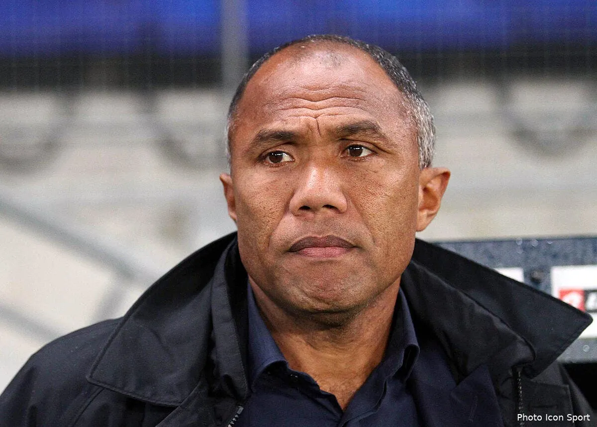 kombouare pardonne a leonardo iconsport con 101211 01 0935063