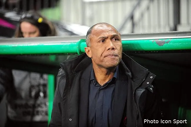 kombouare plutot que domenech au cameroun kombouare deja remercie par al hilal iconsport jpt 211211 74 01 4896557629