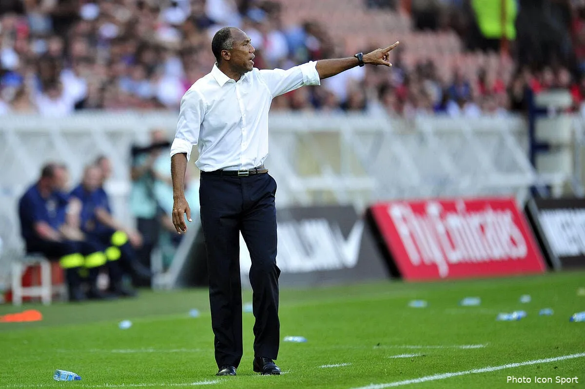 kombouare veut remobiliser tout le monde avant brest iconsport noe 210811 06 0424519