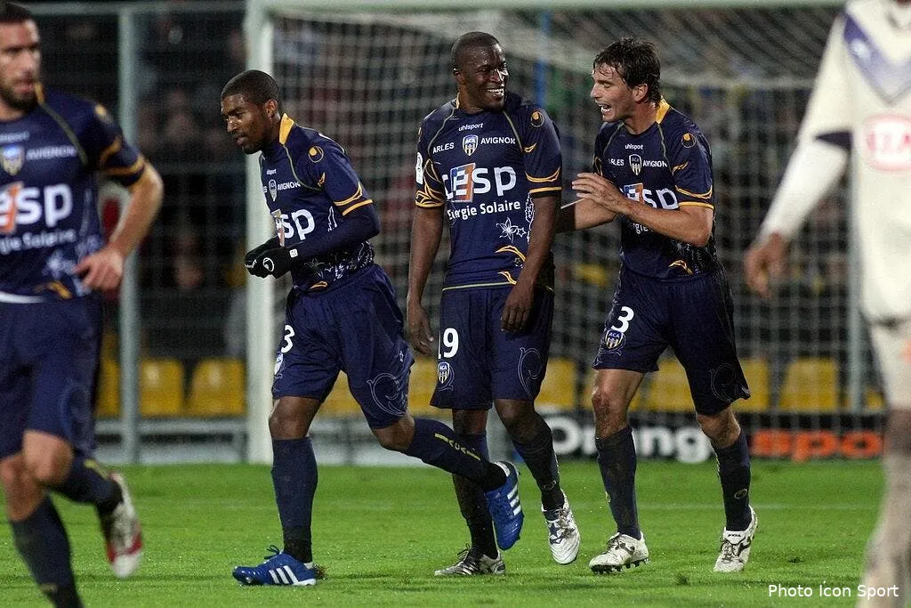 l aca compte bien accrocher quelque chose a lyon 67813 16042