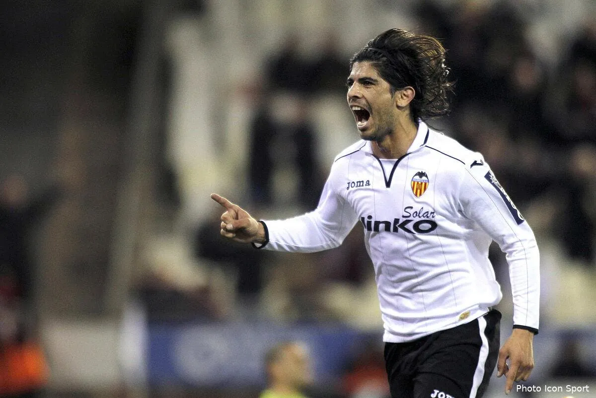 l agent de banega trouve l om a son gout iconsport mar 030213 05 0282955