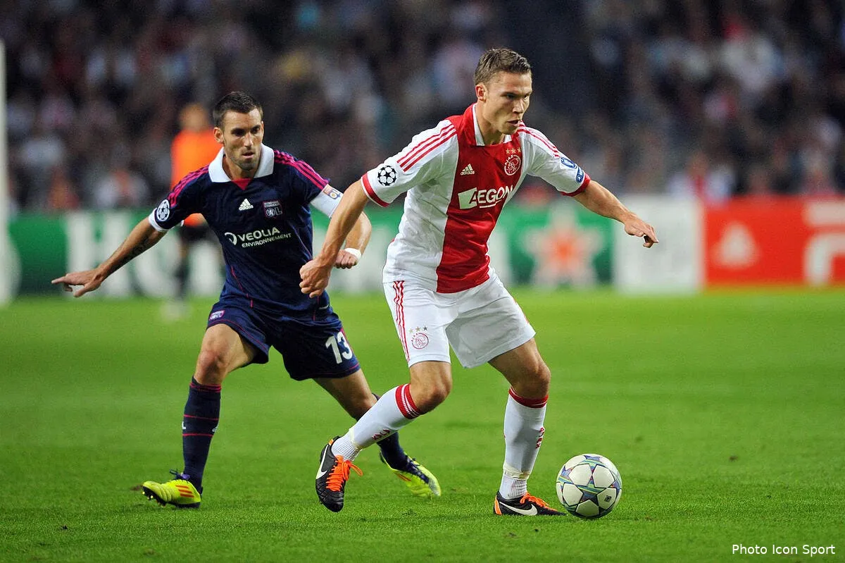 l ajax diminuee face a l ol iconsport win 140911 081 4027534