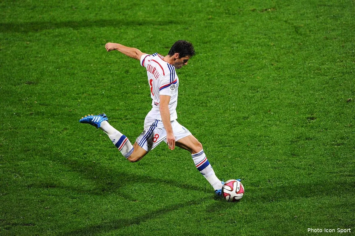 l annonce d aulas pour l avenir de gourcuff a l ol iconsport jpt 191014 08 10997963