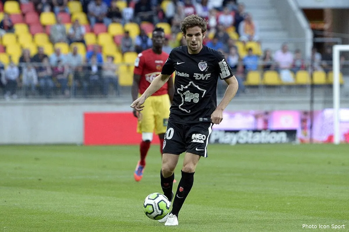 l asse en concurrence avec l ol sur le dossier corgnet iconsport por 030812 07 0438811