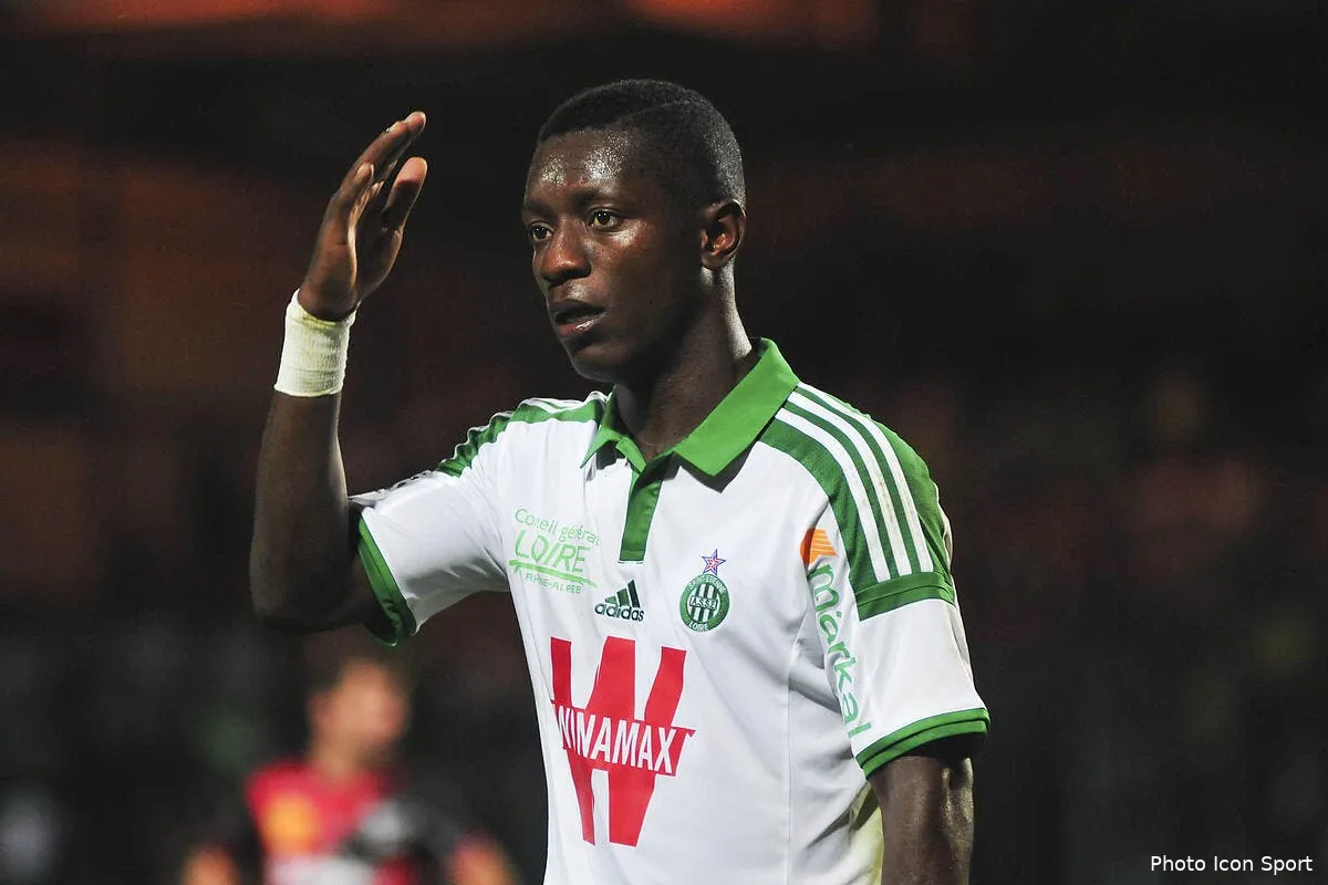 l asse ouvre a peine la porte au depart de gradel gradel 2112905