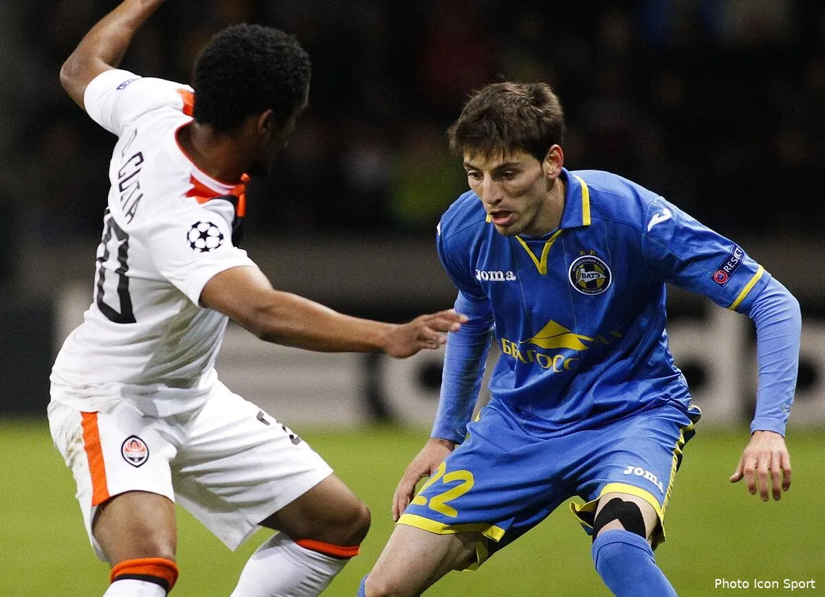 l asse piste un lateral gauche de l est iconsport ria 211014 89 07129527