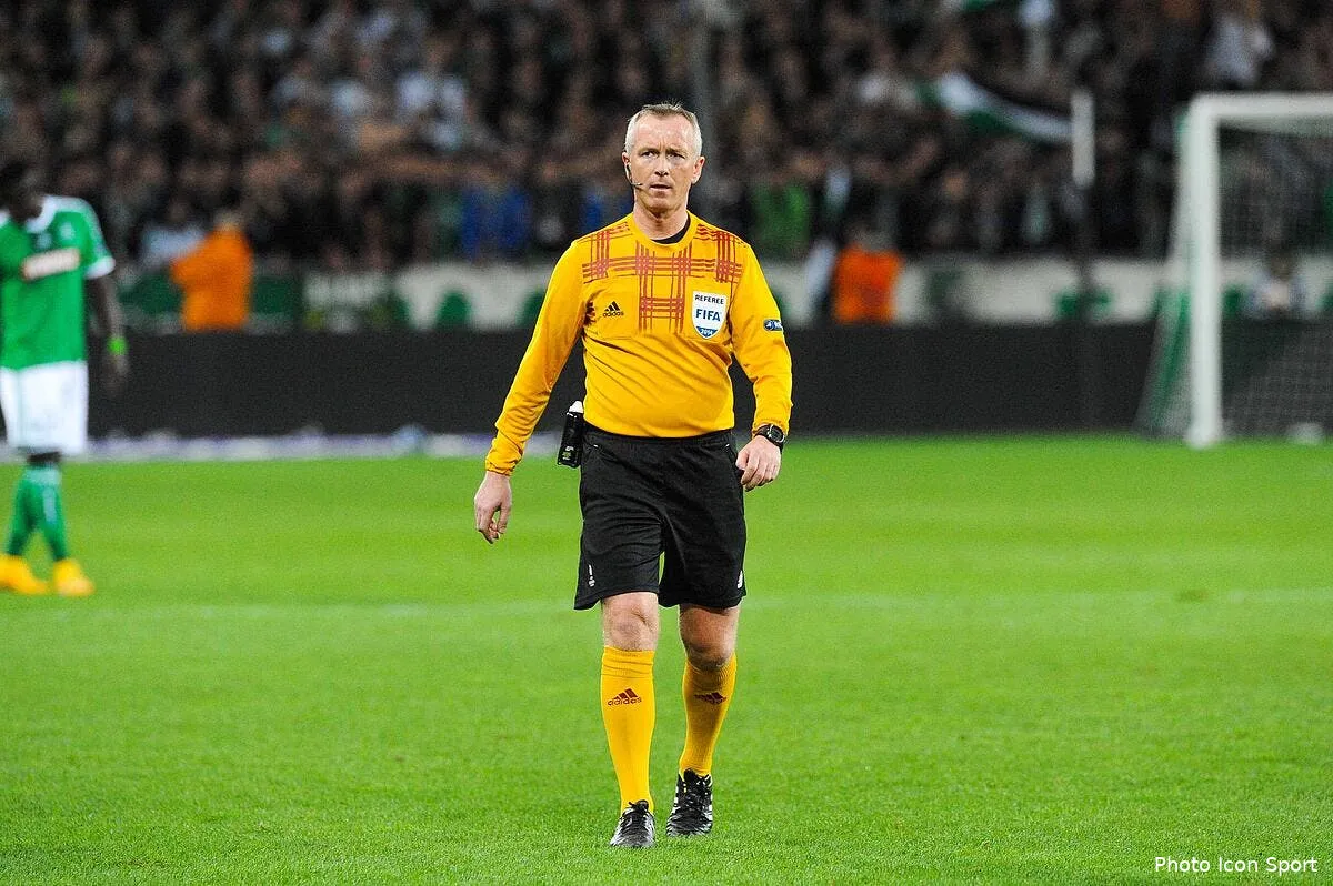 l asse se pose des questions sur un arbitre europeen iconsport jpt 271114 09 3098843
