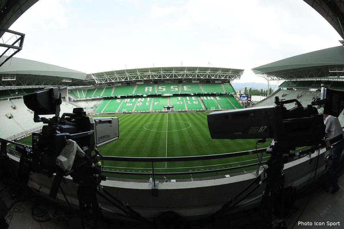 l asse va change de pelouse en juin iconsport jpt 300813 71 276745