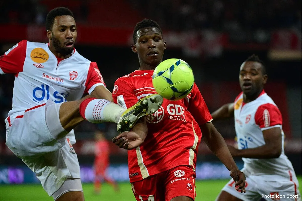 l eleve nancy travaille bien et a droit a un bon point iconsport win 270413 09 0655717