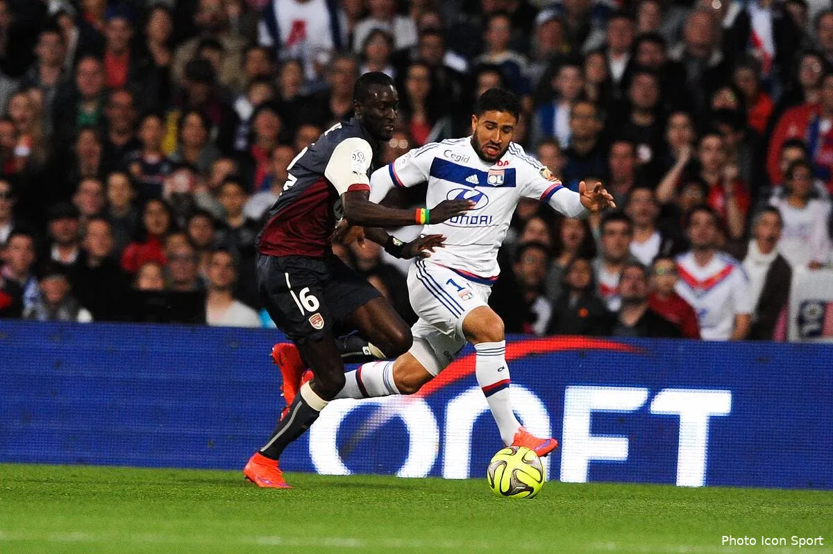 l equipe type de l ol et ses deux patrons devoiles iconsport jpt 160515 01 01 1112351