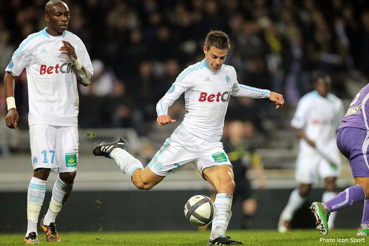 l espagne fait les yeux doux a azpilicueta iconsport blo201110 01 2321271