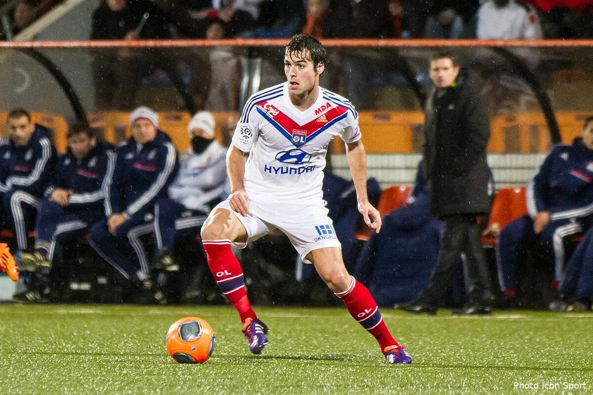 l ol a enfin le gourcuff version bordeaux iconsport cal 221213 02 0872645