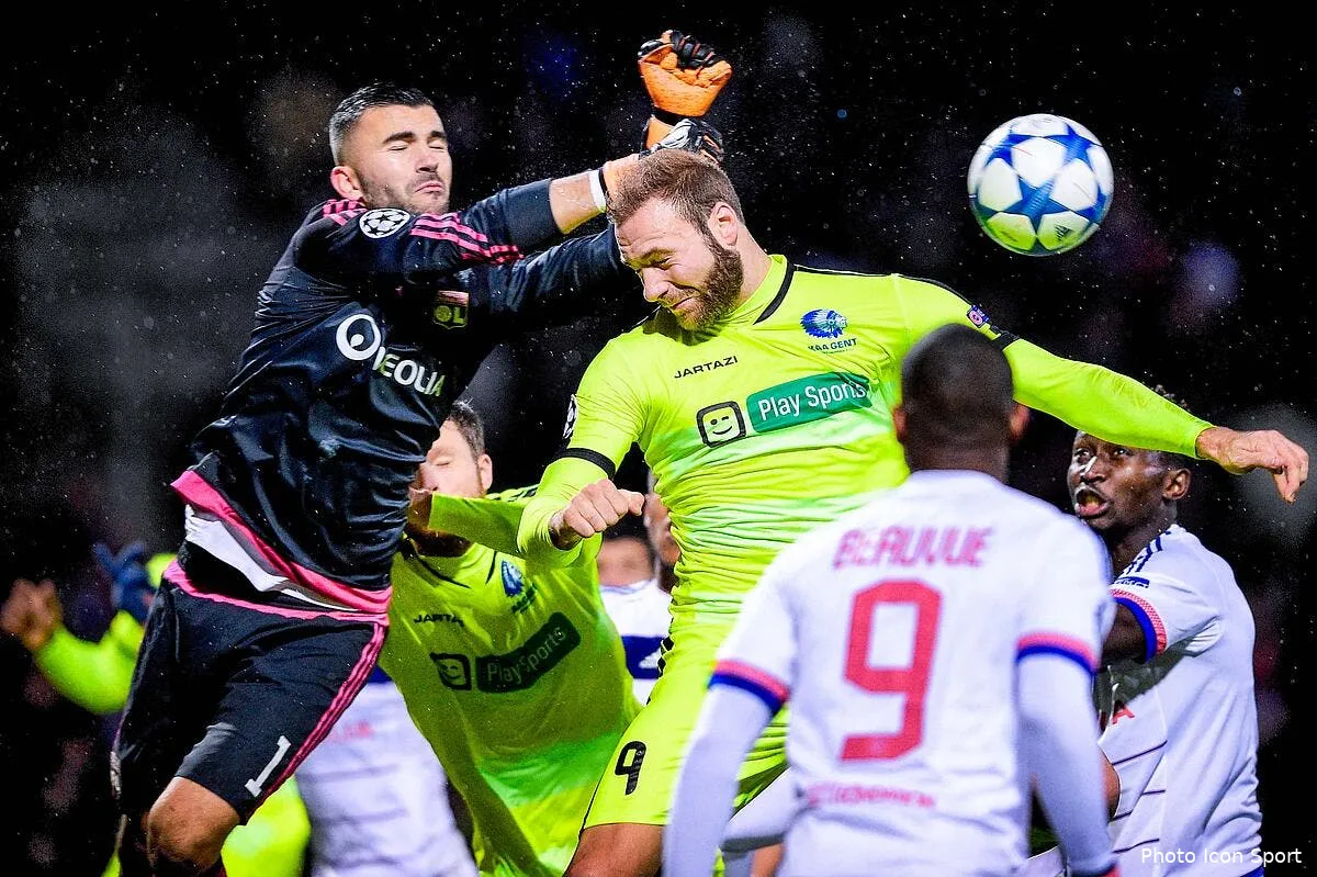 l ol a la recherche d un buteur trois pistes etudiees iconsport bel 241115 10 03126481