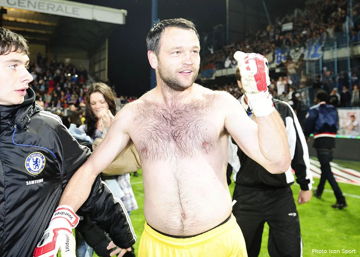 l ol a trouve un plan b si lloris file a l etranger iconsport noe 200512 94 10035420