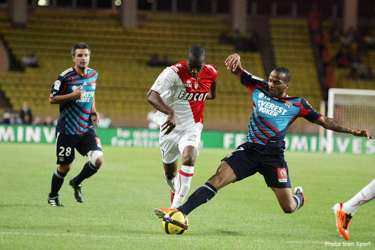 l ol arrache la ligue des champions et envoie monaco en ligue 2 iconsport gri 290511 01 0420071