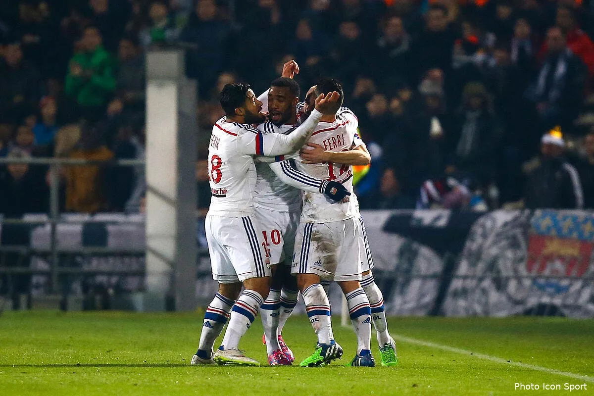 l ol atomise bordeaux et devient dauphin de l om iconsport blo 211214 02 0799851