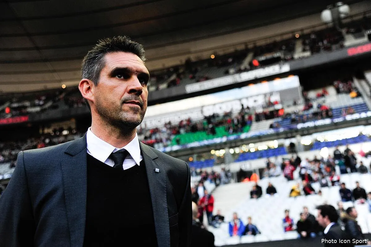 l ol bastia gourvennec fait de la pub iconsport win 030514 08 3783095