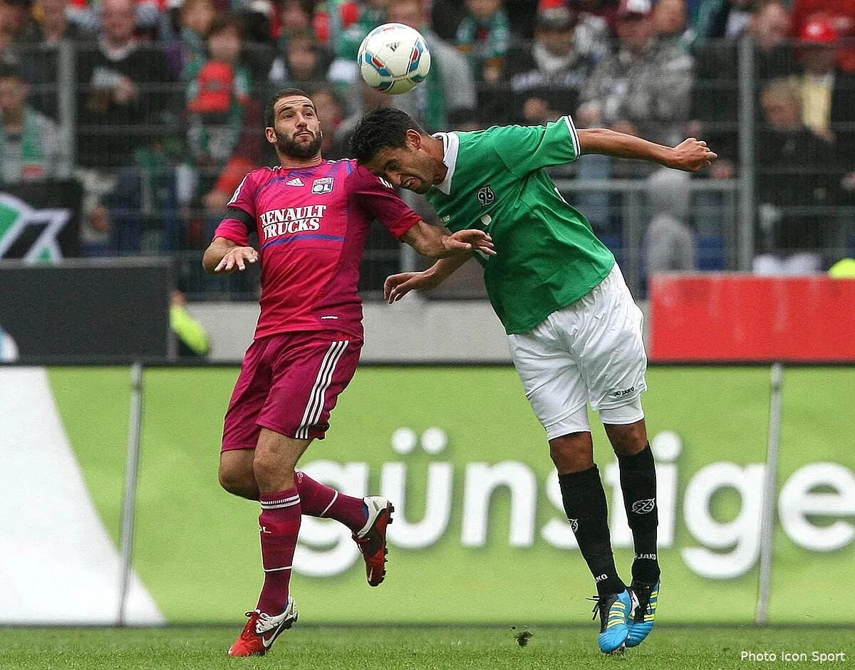 l ol cherche encore son sponsor maillot pour la ligue des champions iconsport fir 240711 05 0422507