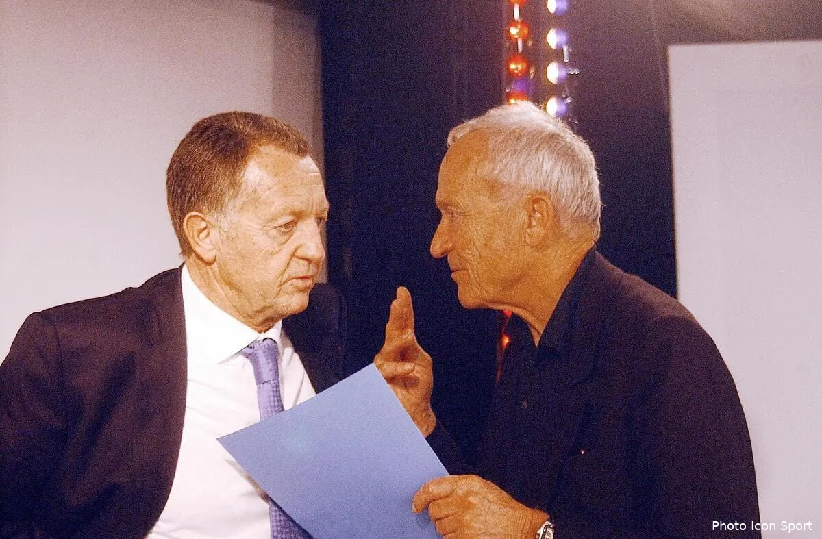 l ol dans le rouge vif la taxe de 75 et le mercato accuses iconsport ban 201107 85 0077283