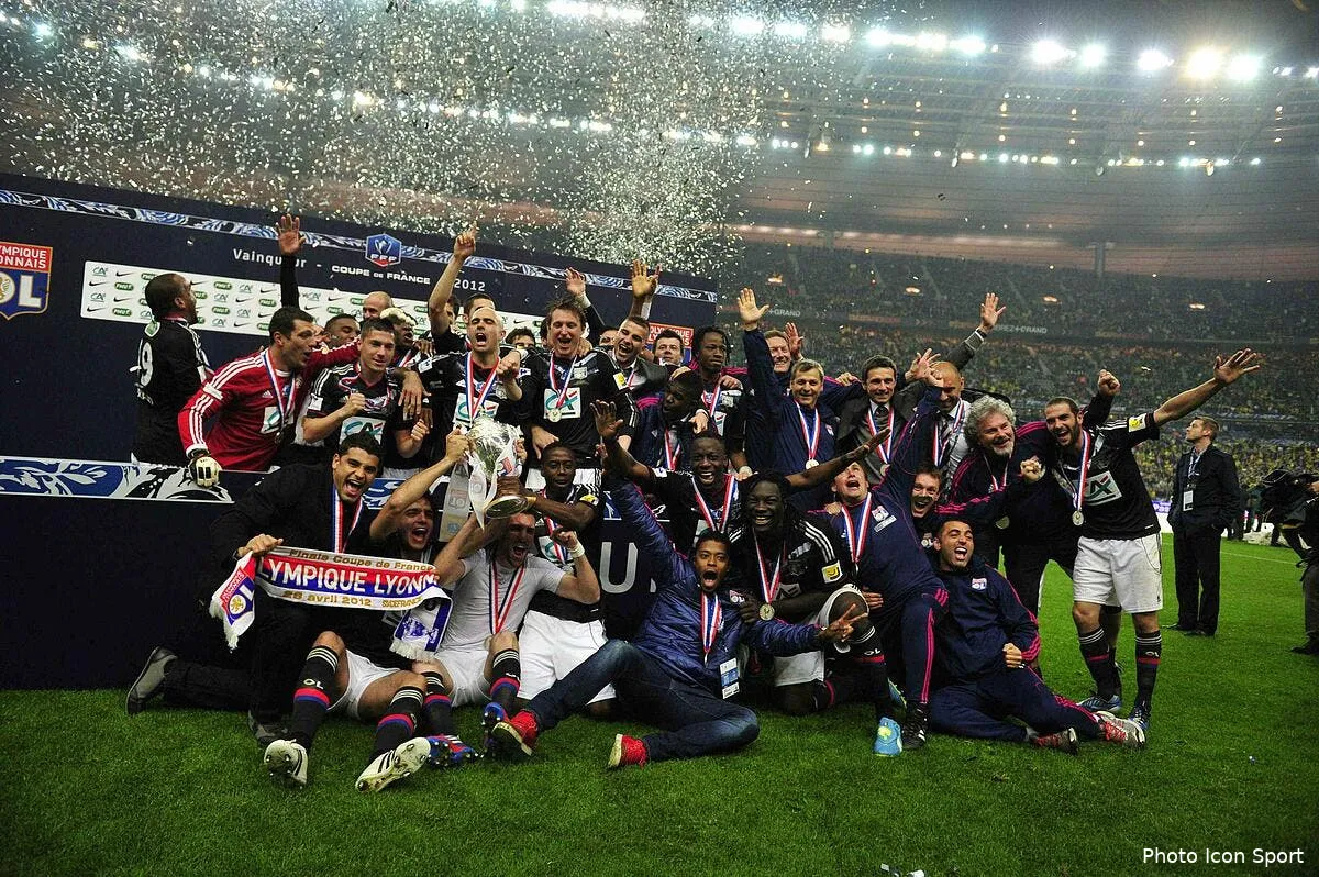 l ol et gonalons ont une pensee pour les supporters iconsport noe 280412 97 5034307