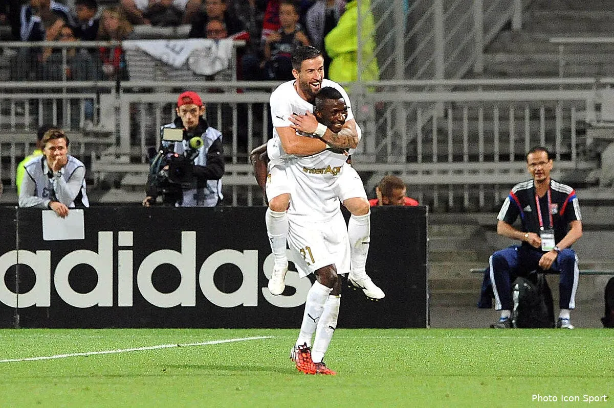 l ol et l elimination contre les baltringues d astra iconsport jpt 210814 05 1493185