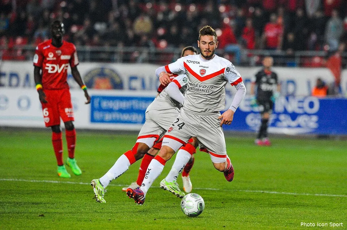 l ol et man city concurrents sur un u19 francais iconsport jpt 240315 09 38115703