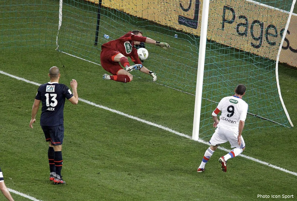 l ol frappe un grand coup et sort le psg iconsport lai 210312 02 0332674