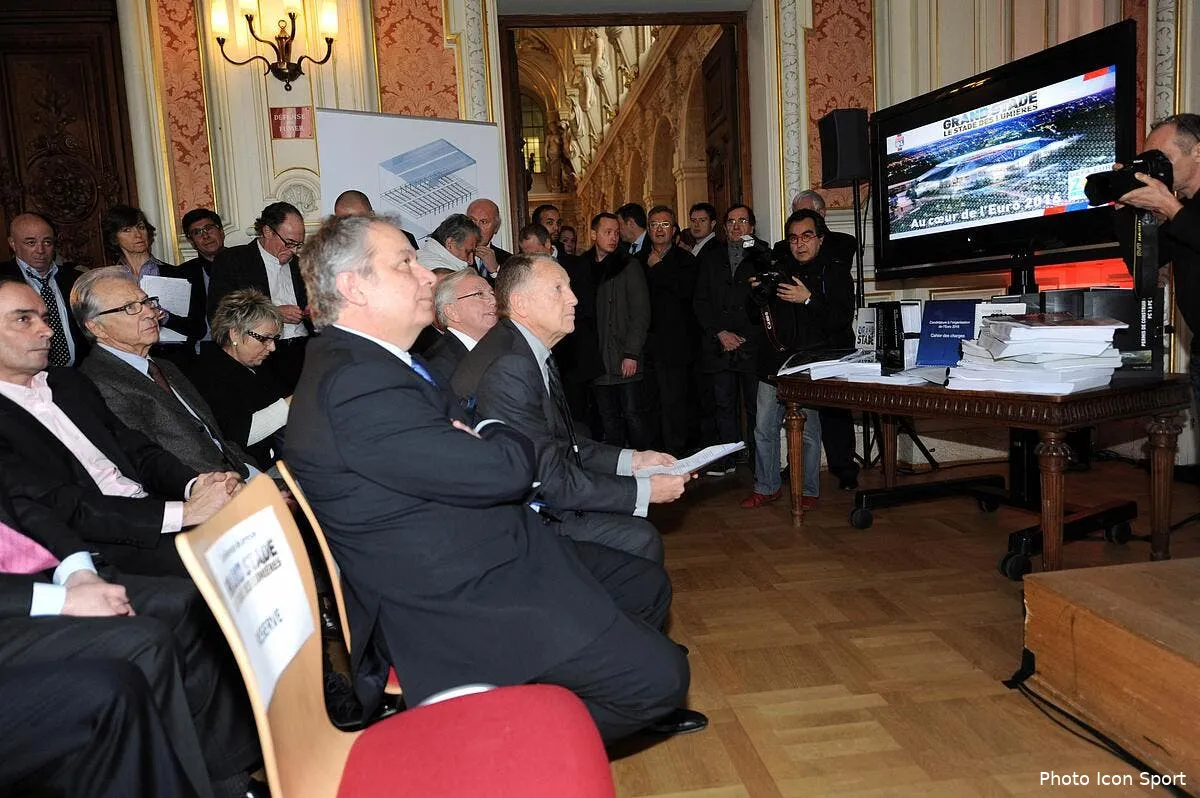 l ol invite platini pour lui parler du stade des lumieres et de l euro 2016 iconsport jpt 280111 101 1540372