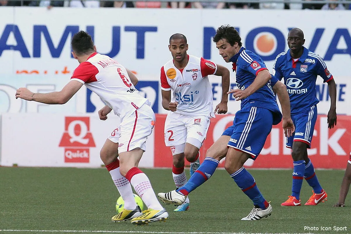 l ol marche sur le podium a nancy iconsport mrv 050513 01 0856347