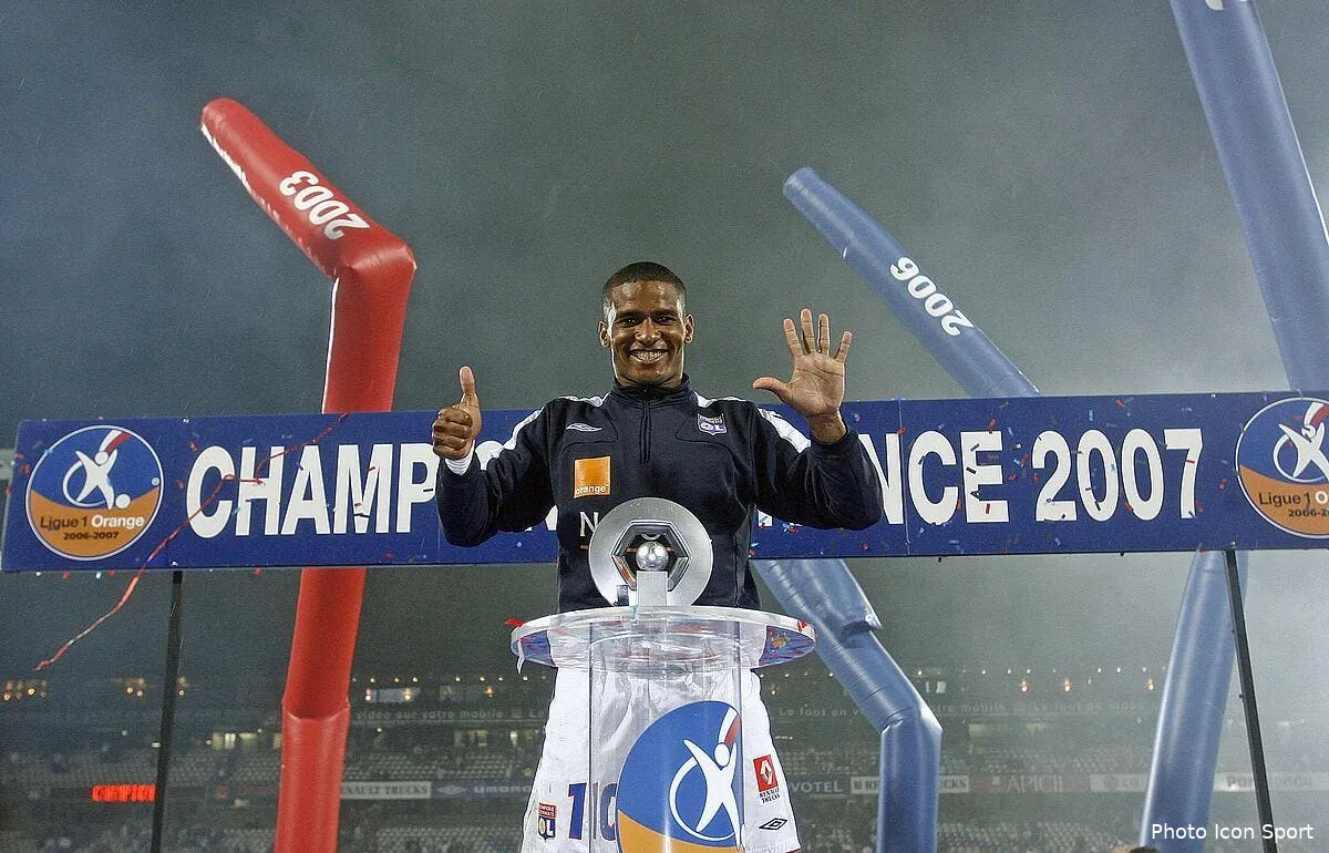 l ol n a jamais contacte chelsea et malouda previent garde iconsport ban 260507 01 0639475