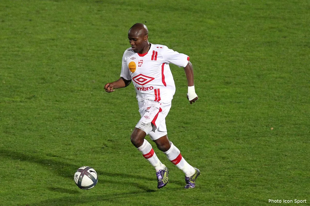 l ol n est pas seul a se pencher sur n guemo iconsport blo 131110 14 3420764