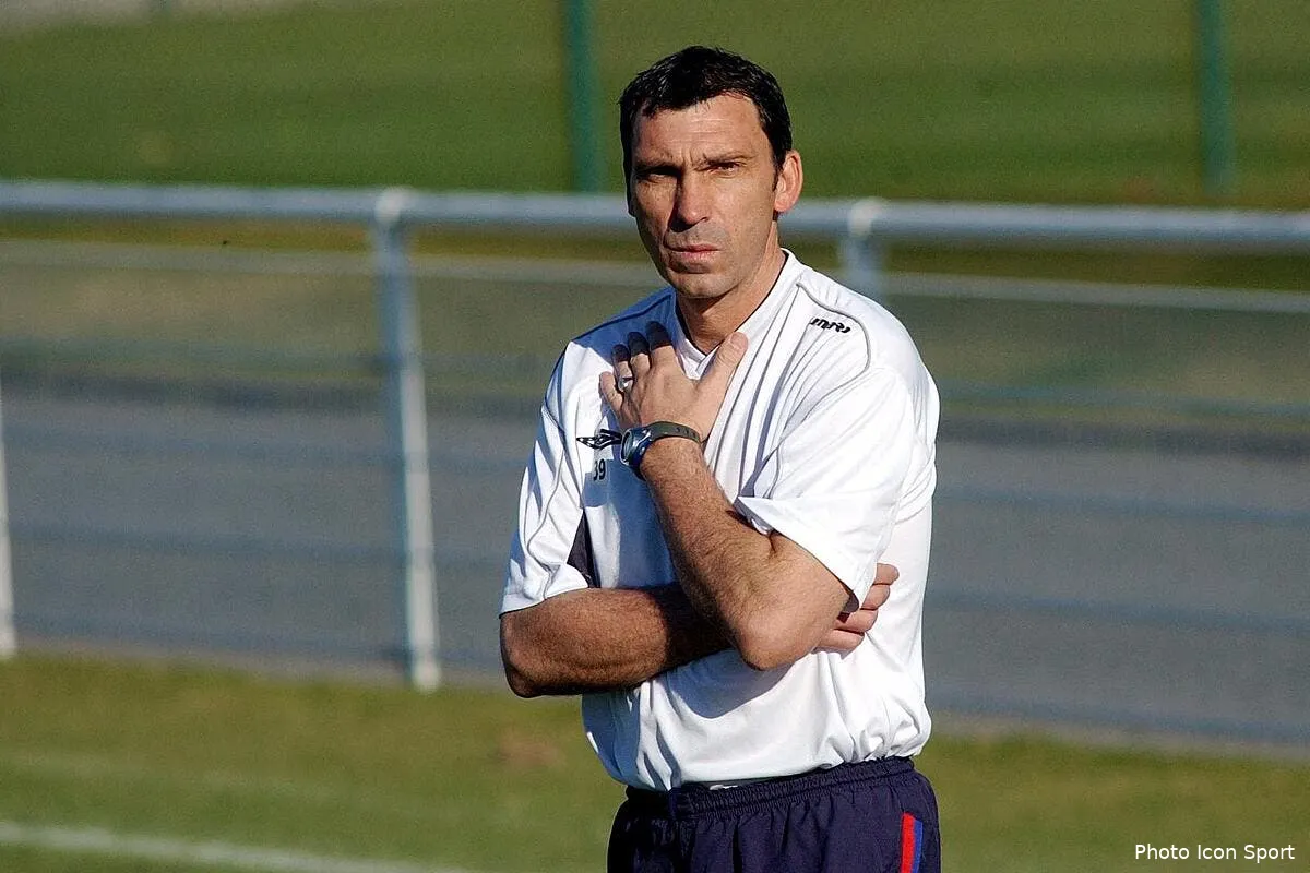 l ol nomme un nouveau coach pour sa cfa iconsport ban 100902 92 0382005