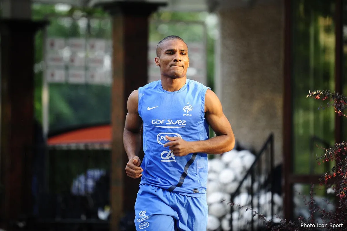 l ol ou naples malouda se sent pret pour un nouveau defi iconsport noe 206012 404 0758863