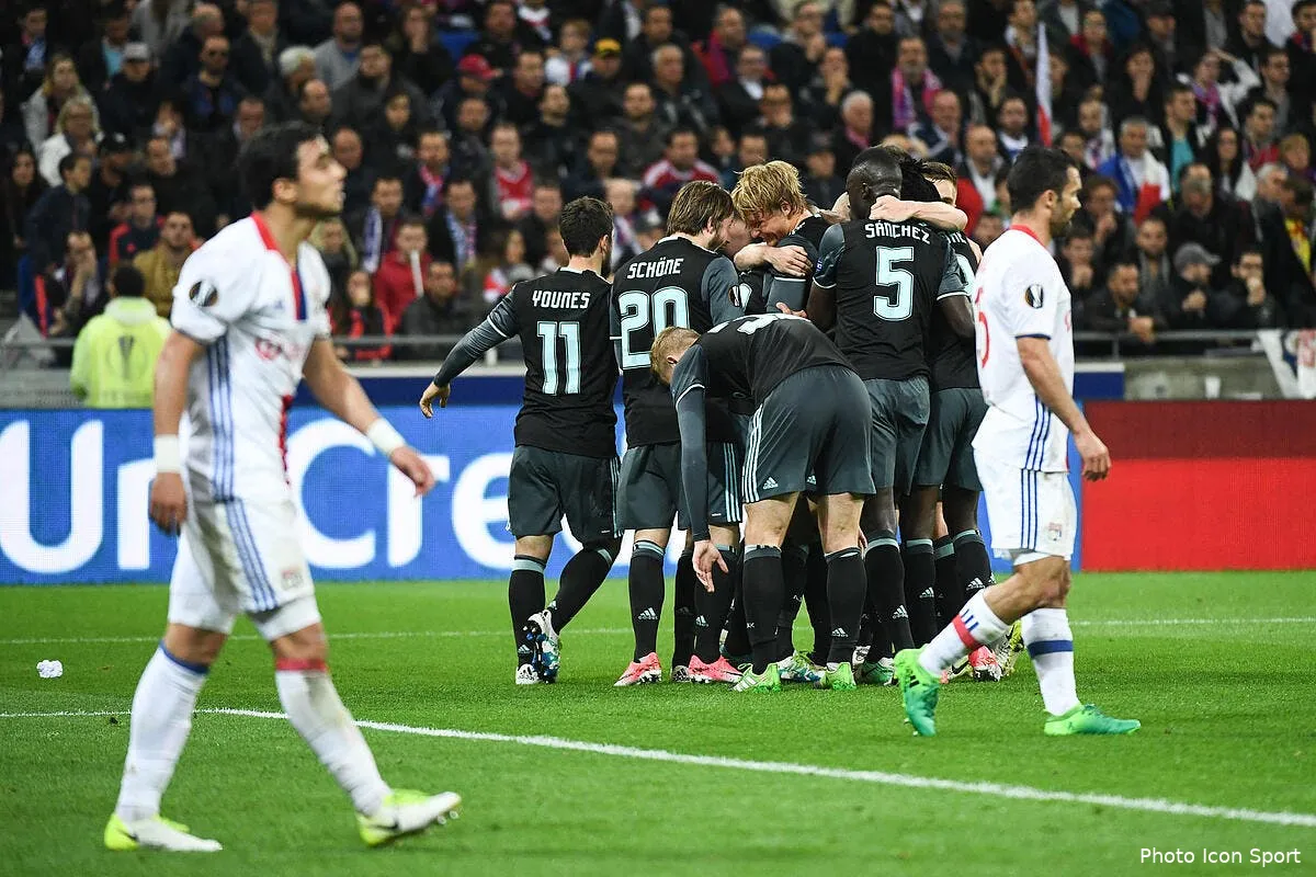 l ol passe tout pres de l exploit face a l ajax iconsport dib 110517 10 11179644